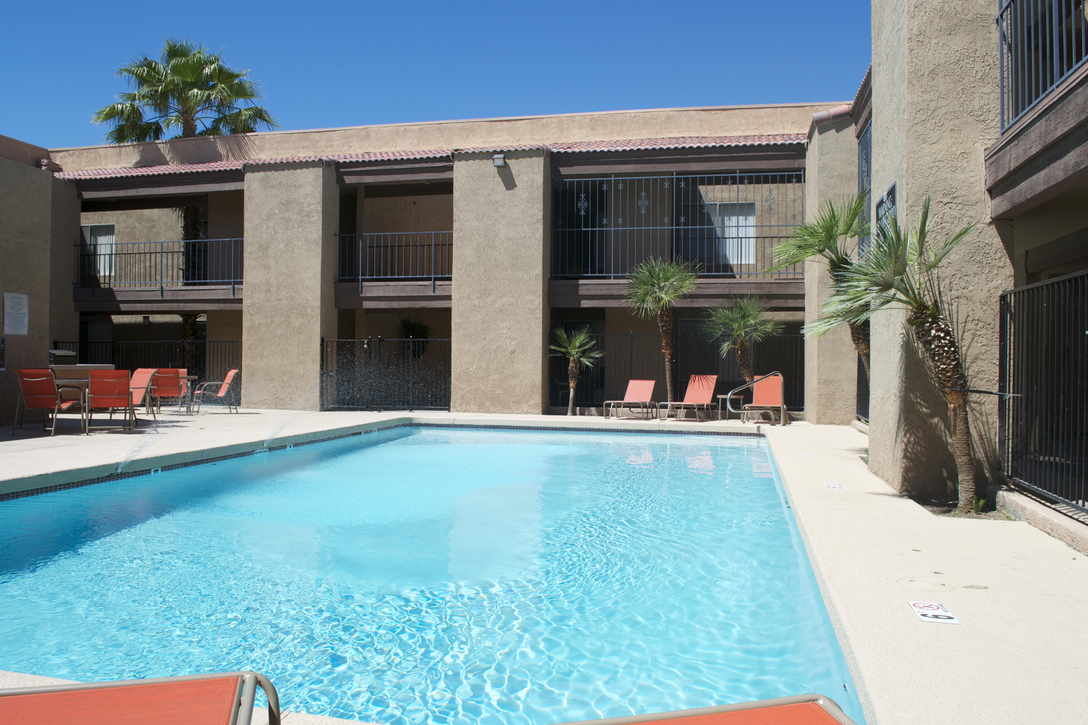 Lothlorien Apartments in Yuma, AZ