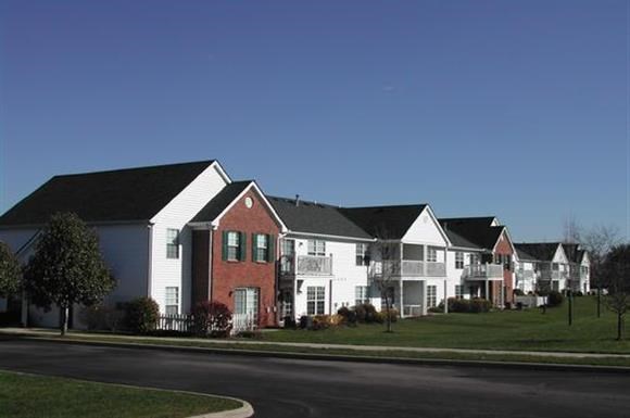 Apartments in Centerville | Ashton Glen