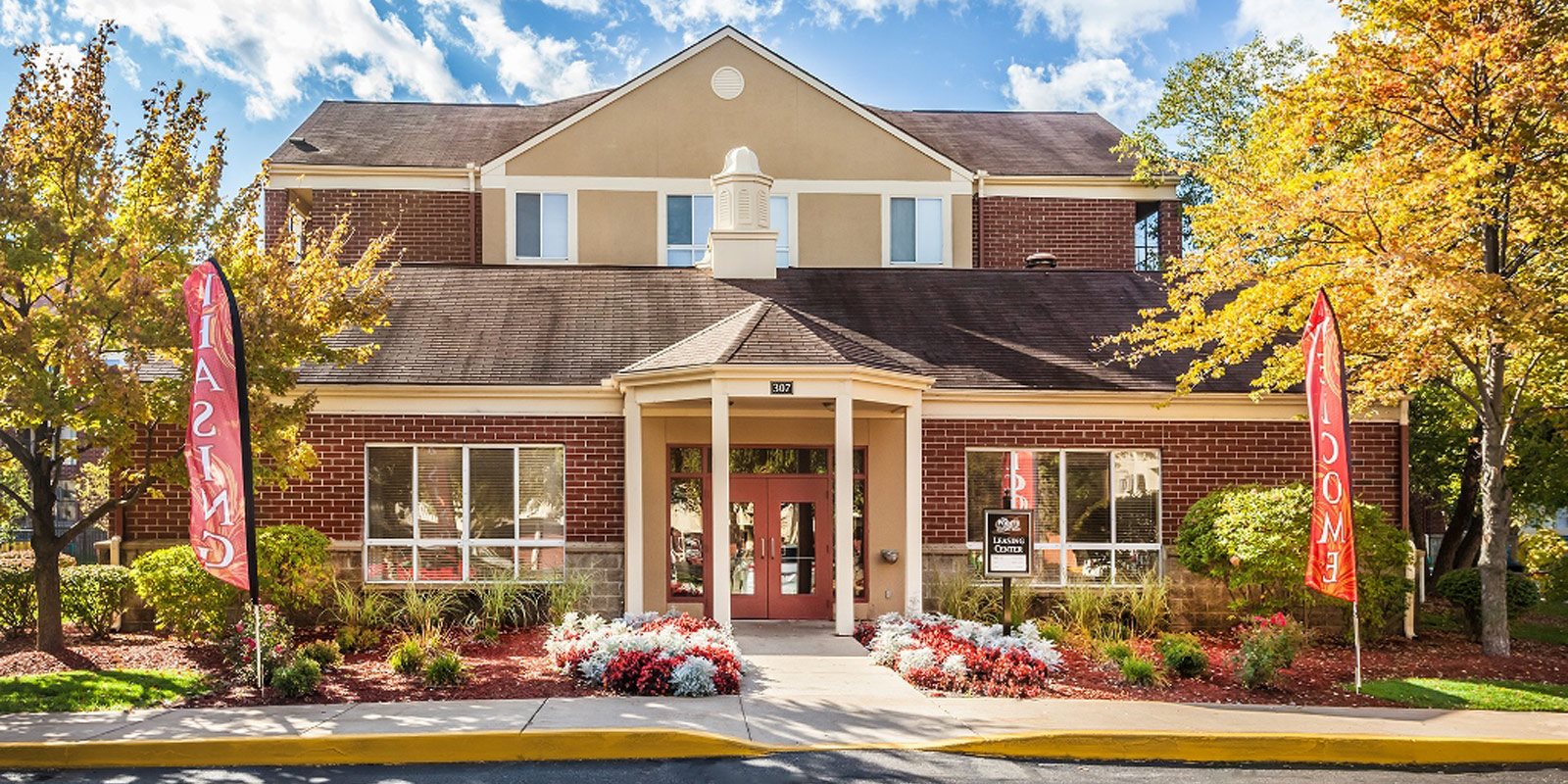 Apartments in South Bend South Bend, IN The Pointe at St. Joseph