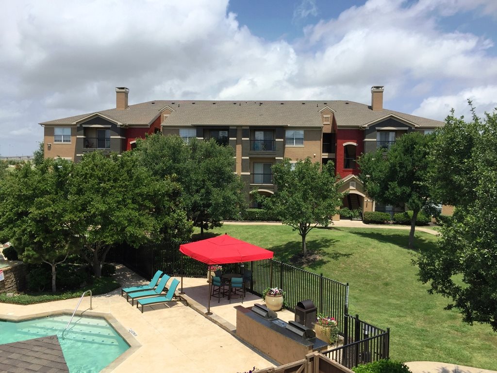 Photos and Video of Sheffield Square in Grand Prairie, TX