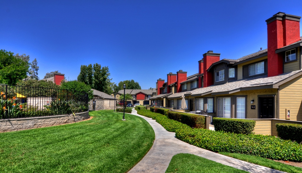 Photos of Our Apartments for Rent in Corona, CA Photos