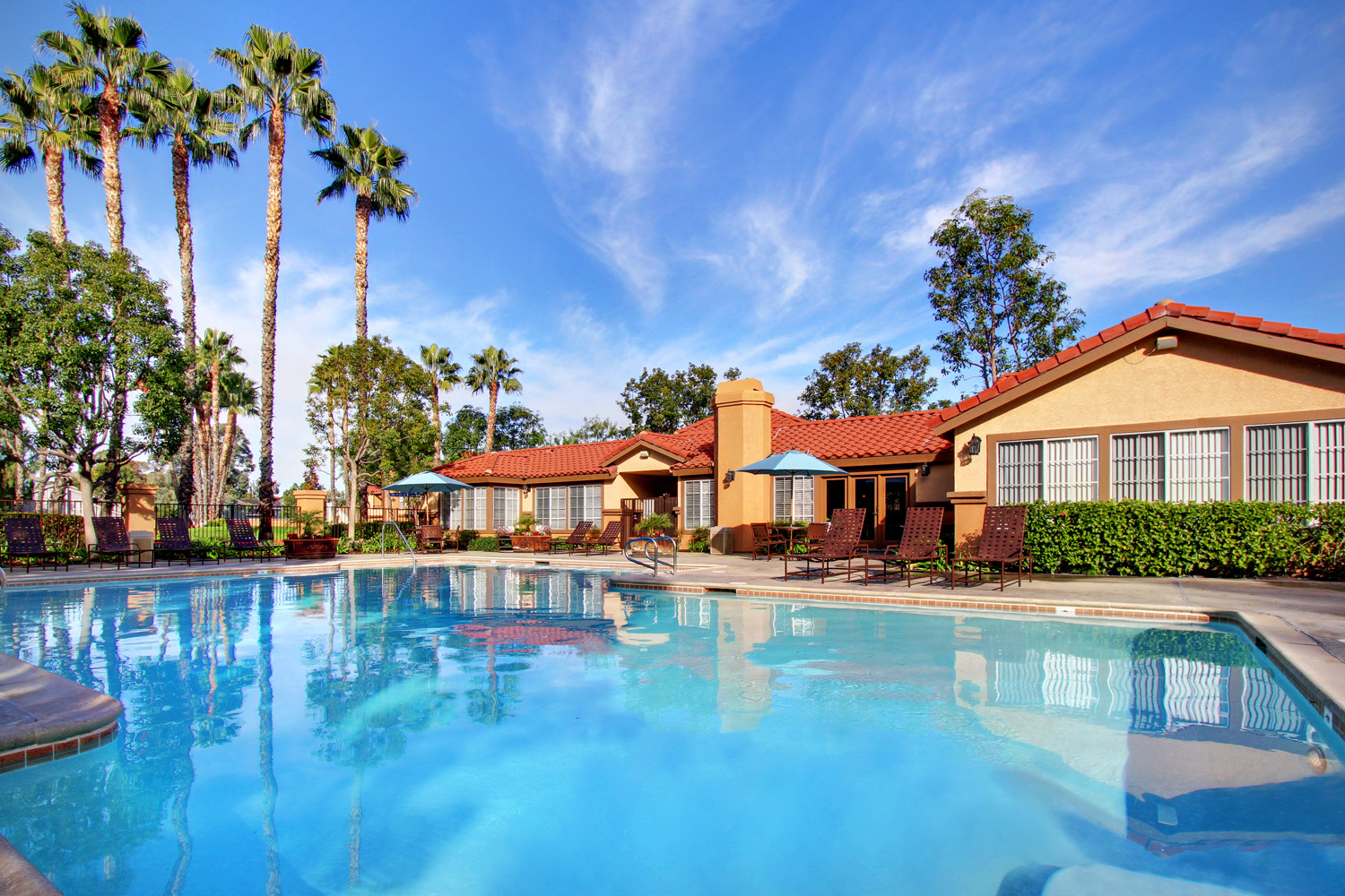 Brookwood Villas Apartments in Corona, CA