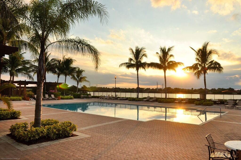 Estates at Wellington Green Apartments in Wellington, FL