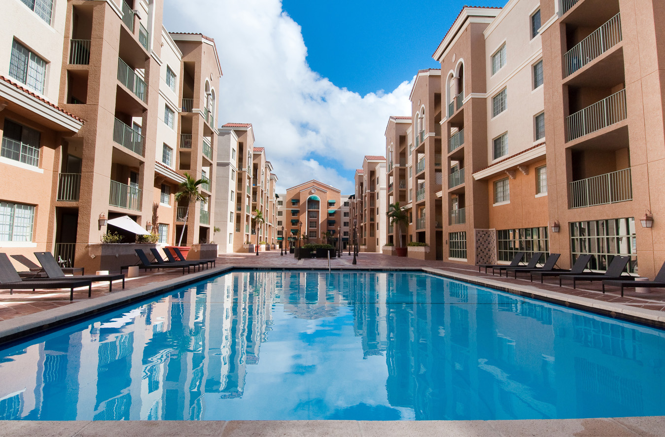 Gables Grand Plaza Apartments in Coral Gables, FL