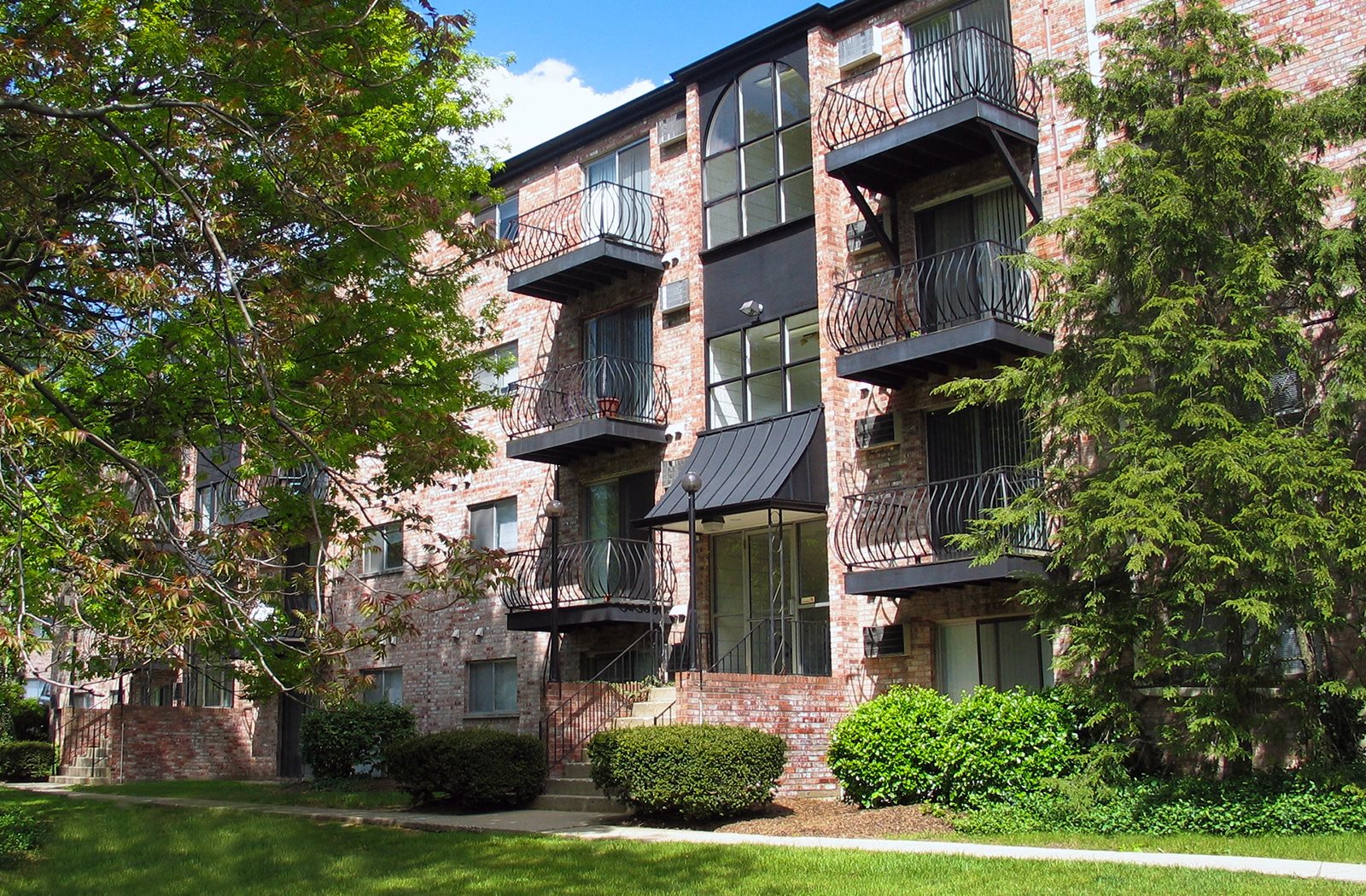 Madison Apartments | Home