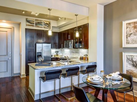 Cutting Edge Designer Kitchens with Superior Finishes