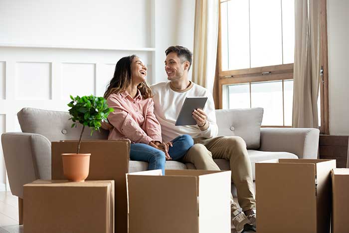 A moving day for a couple