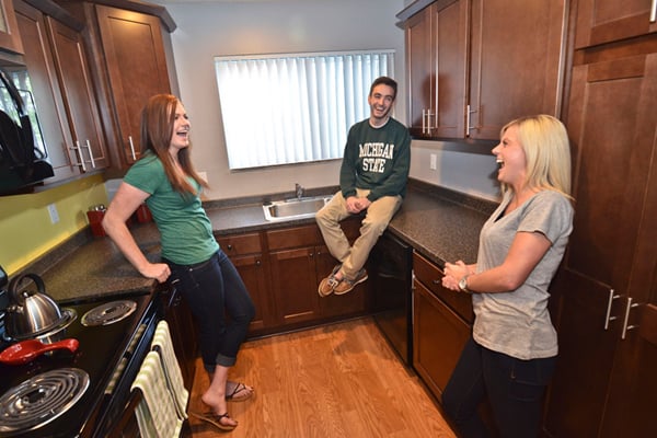 Collingwood Apartments | East Lansing Apartments Near Michigan State University