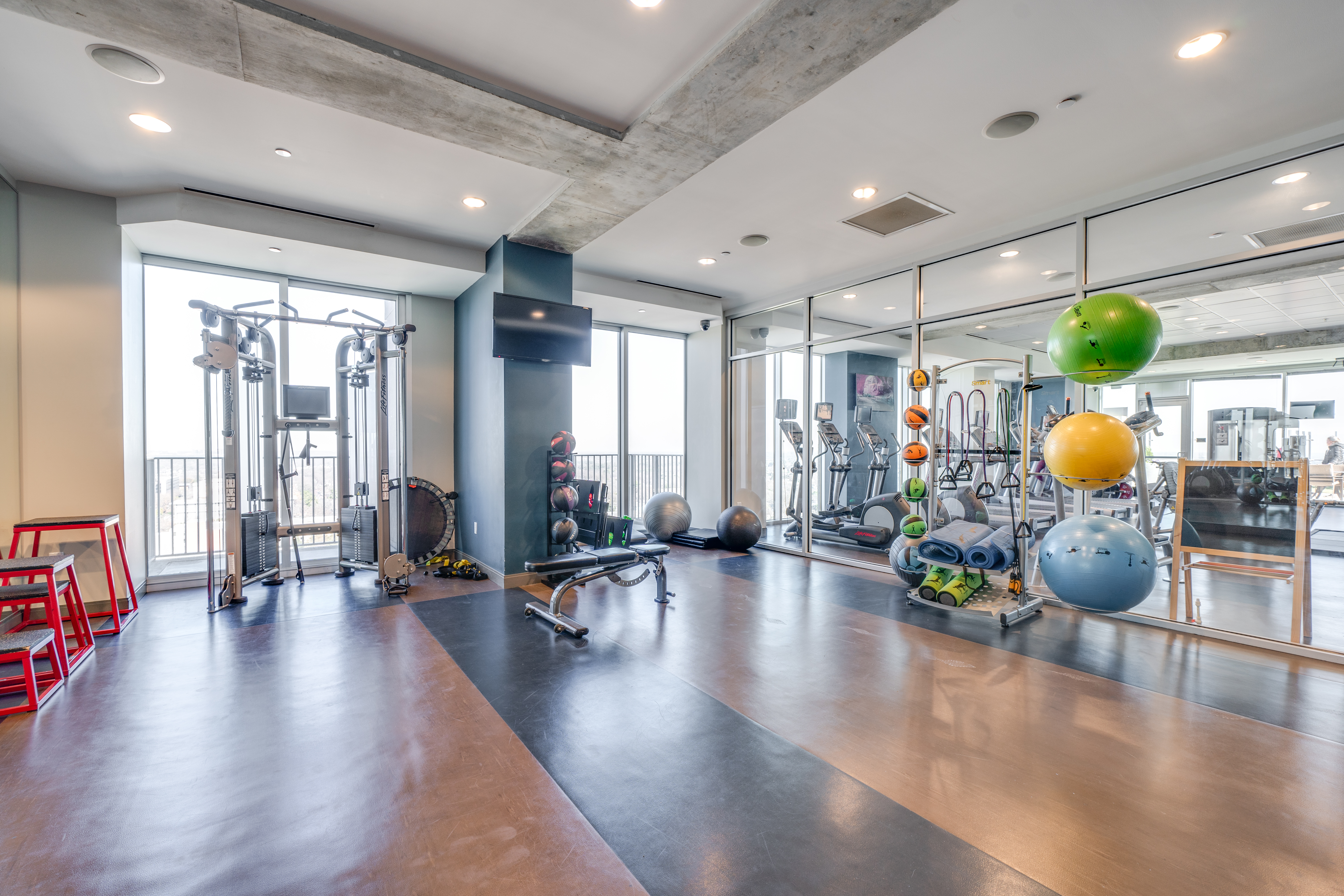 Apartments With 24 Hour Fitness Center