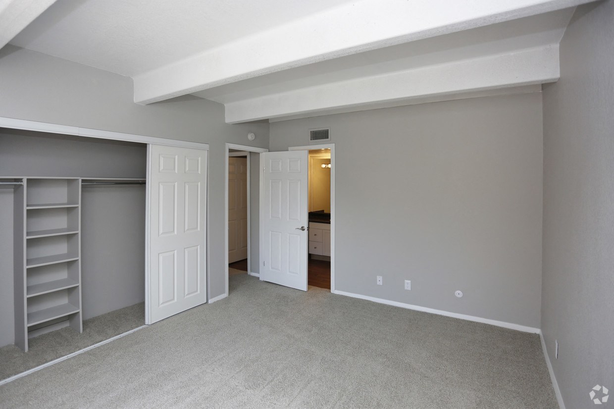 Bonterra Lakeside Apartments