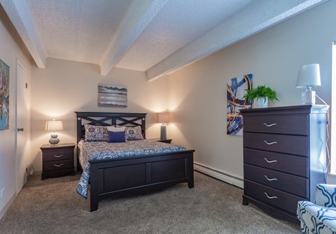 Gorgeous Bedroom at Monaco Lakes, Denver