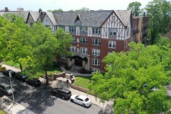 17 Summit Street