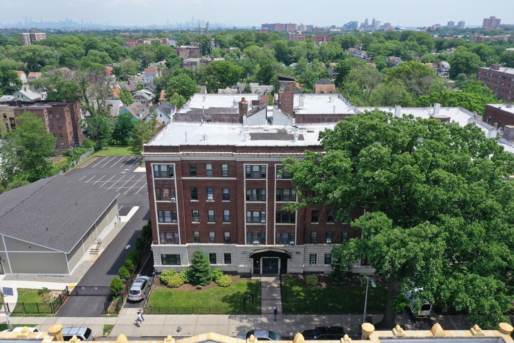 60 N Arlington Avenue