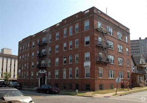 6 Glenwood Ave 1-2 Beds Apartment for Rent - Photo Gallery 6