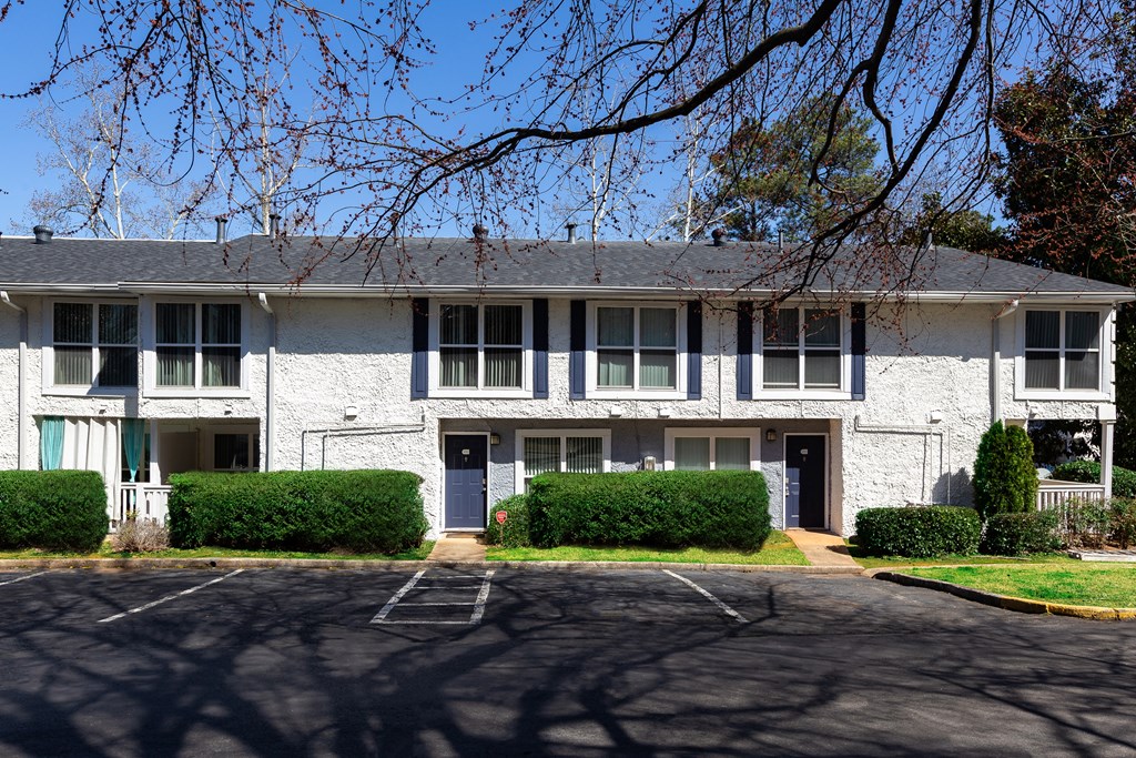this is a photo of the leasing office at park ridge apartments in cincinnati, oh