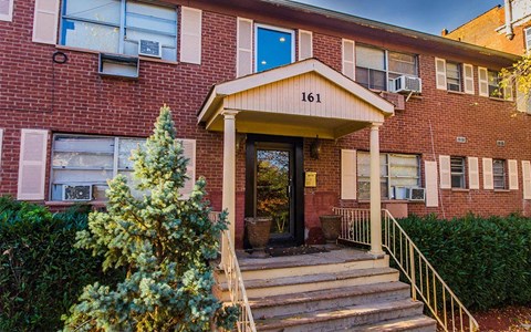 Spaxel 161 N arlington