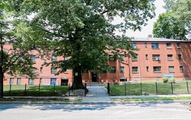 255-271 South Harrison Street 1-2 Beds Apartment for Rent - Photo Gallery 1