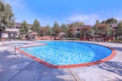 pool. Lakeview Apartments Fremont, CA No Pets Allowed AC Air Conditioning Dishwasher