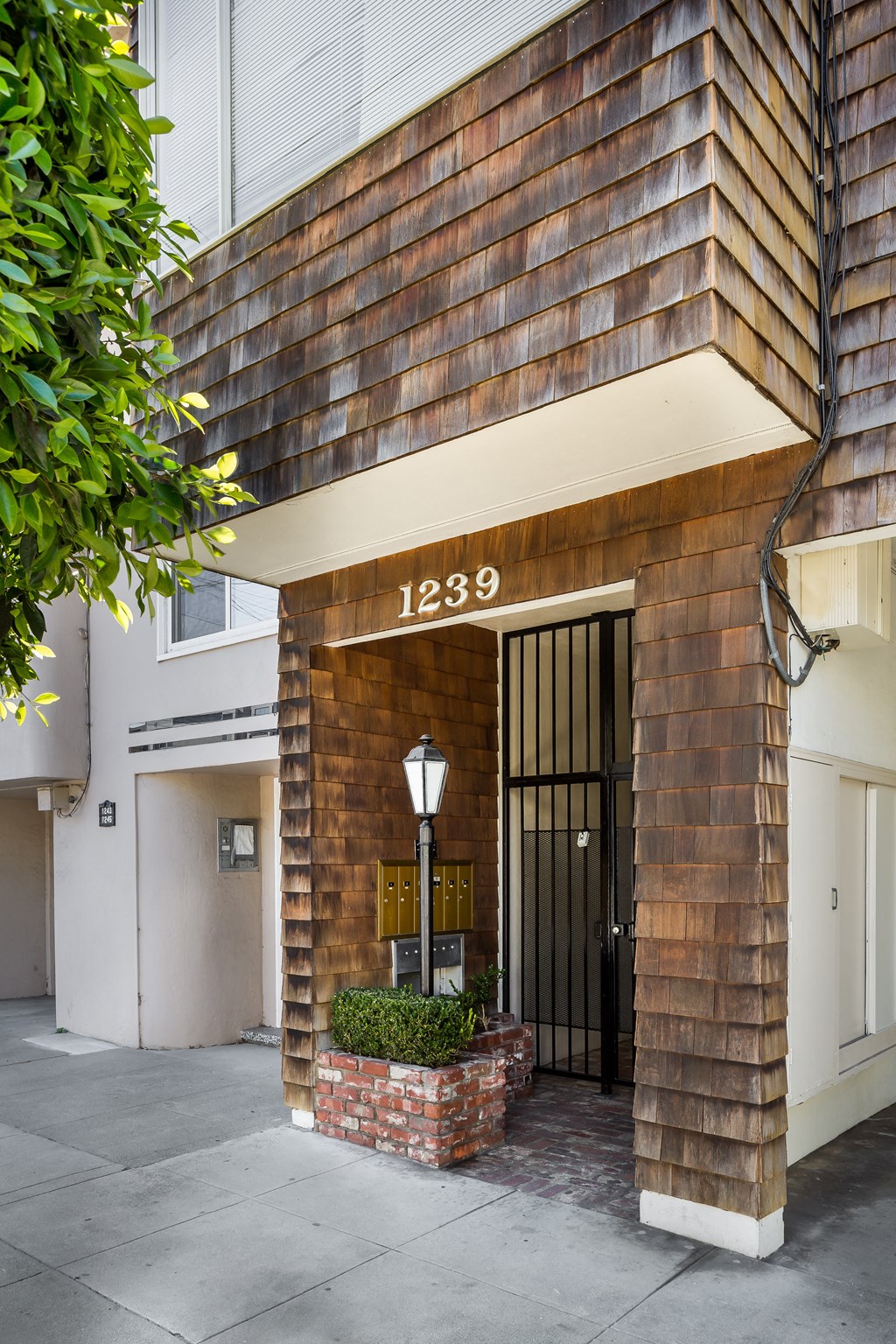 1239 17TH AVE. is a similar property to 131 SOUTH VAN NESS AVENUE located in SAN FRANCISCO