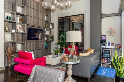 250 W Lancaster Road Studio-2 Beds Apartment for Rent