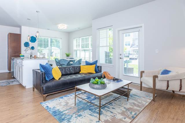 The Pointe At Dorset Crossing Apartments