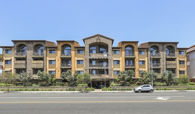 21535 Roscoe Blvd. 2 Beds Apartment for Rent - Photo Gallery 1