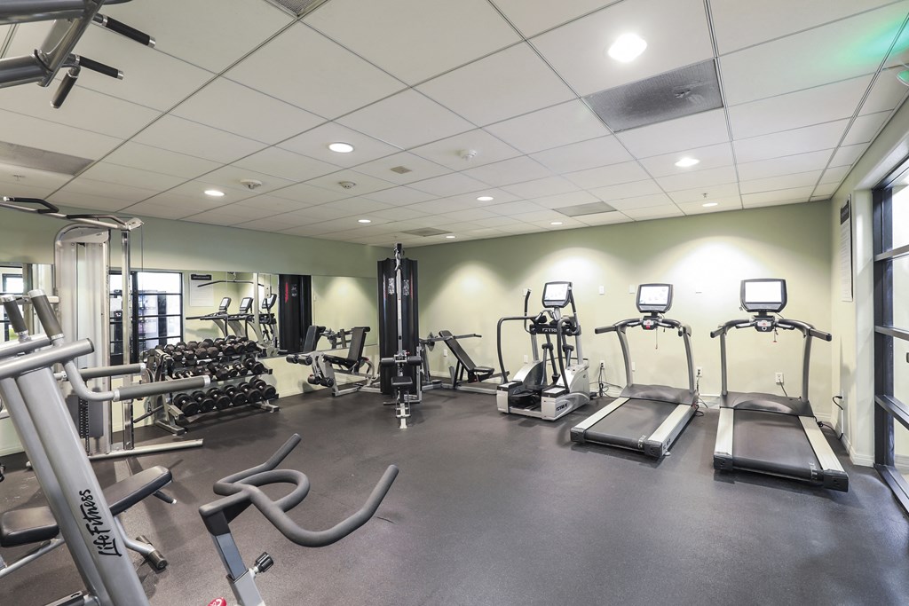 fitness center at the verandas apartments in canoga park ca