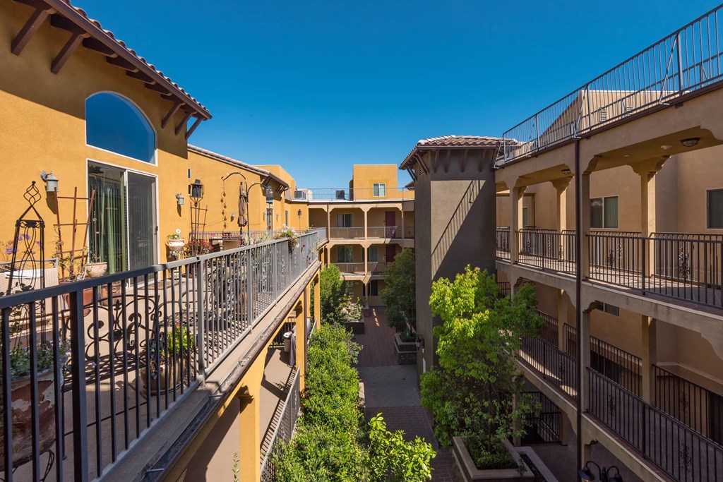 Sophisticated Apartment Living at The Verandas, Canoga Park, California