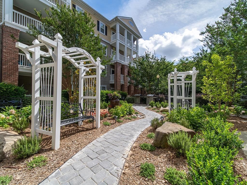 Courtyard Walking Space at Rose Heights Apartments, Raleigh, NC
