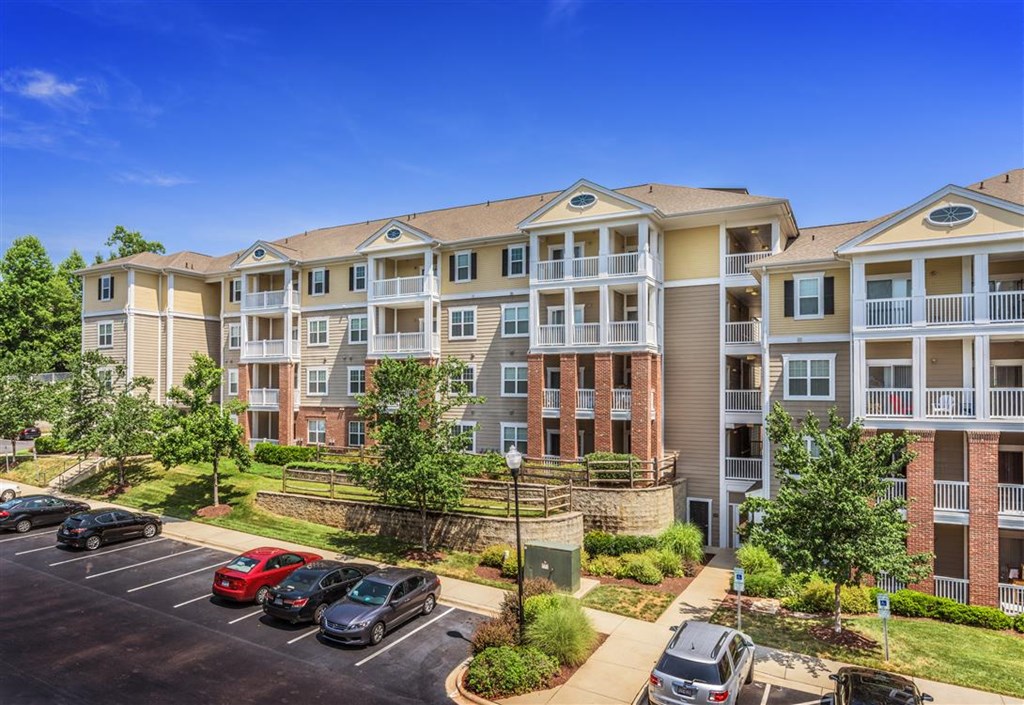 Apartment exterior at Rose Heights Verde Trail, North Carolina