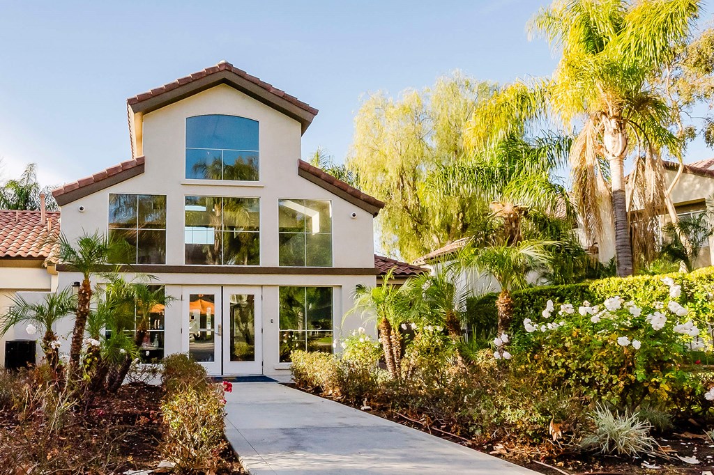 Courtyard Walking Path at Legends at Rancho Belago, Moreno Valley