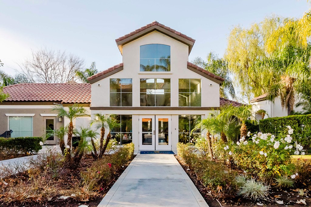 Courtyard Area at Legends at Rancho Belago, Moreno Valley