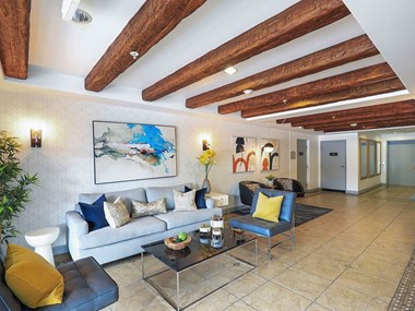 seating area in lobby at the verandas apartments near los angeles ca - Photo Gallery 3