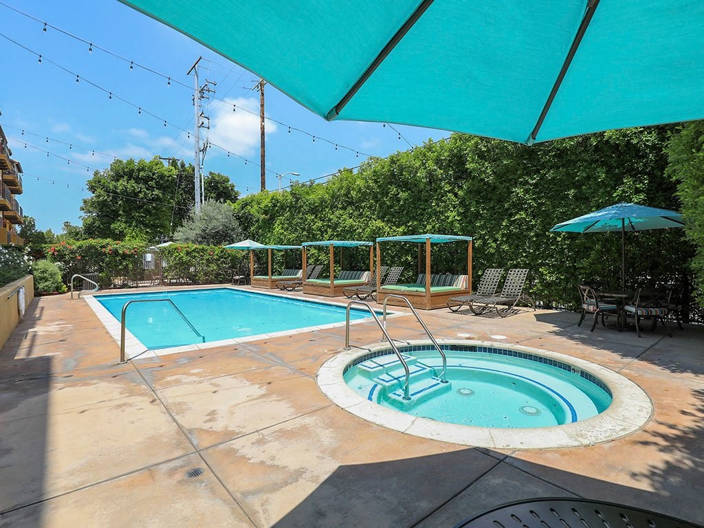 Pool and Jacuzzi with Cabanas at The Verandas Apartments in Canoga Park CA