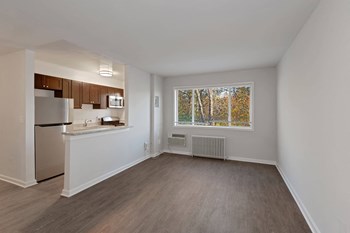 Dining area next to kitchen at South Pointe Apartments in Temple Hills, MD Dining area next to kitchen - Photo Gallery 2