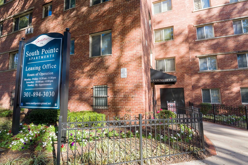 Leasing office entrance