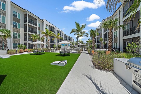 Mira At Palmer Ranch