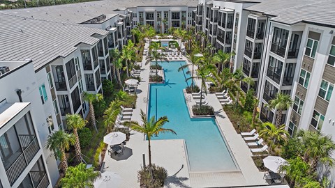 Mira At Palmer Ranch