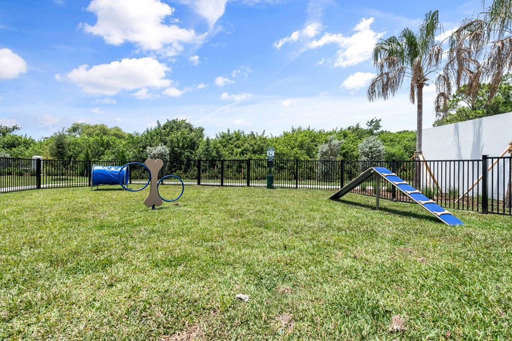 Mira community dog park