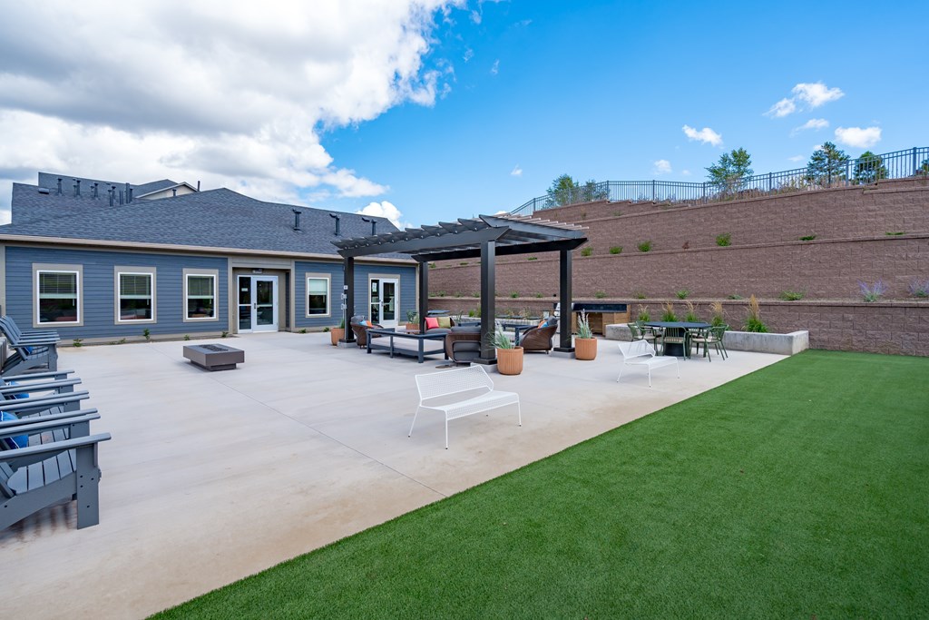 Outdoor patio at Sierra on 66