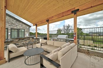 Ryder Ridge-Outdoor Lounge and Grill Station