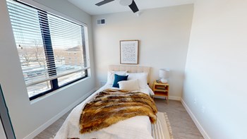 2530 University Avenue Studio-2 Beds Apartment for Rent - Photo Gallery 5