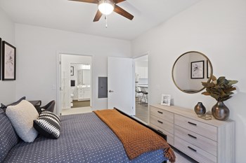 6530 University Ave NE 1-3 Beds Apartment for Rent - Photo Gallery 2