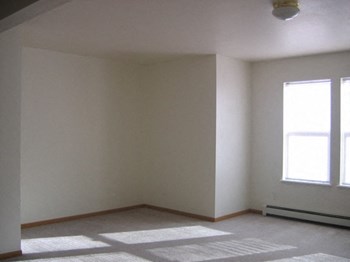 Comstock Unit Bedroom - Photo Gallery 5