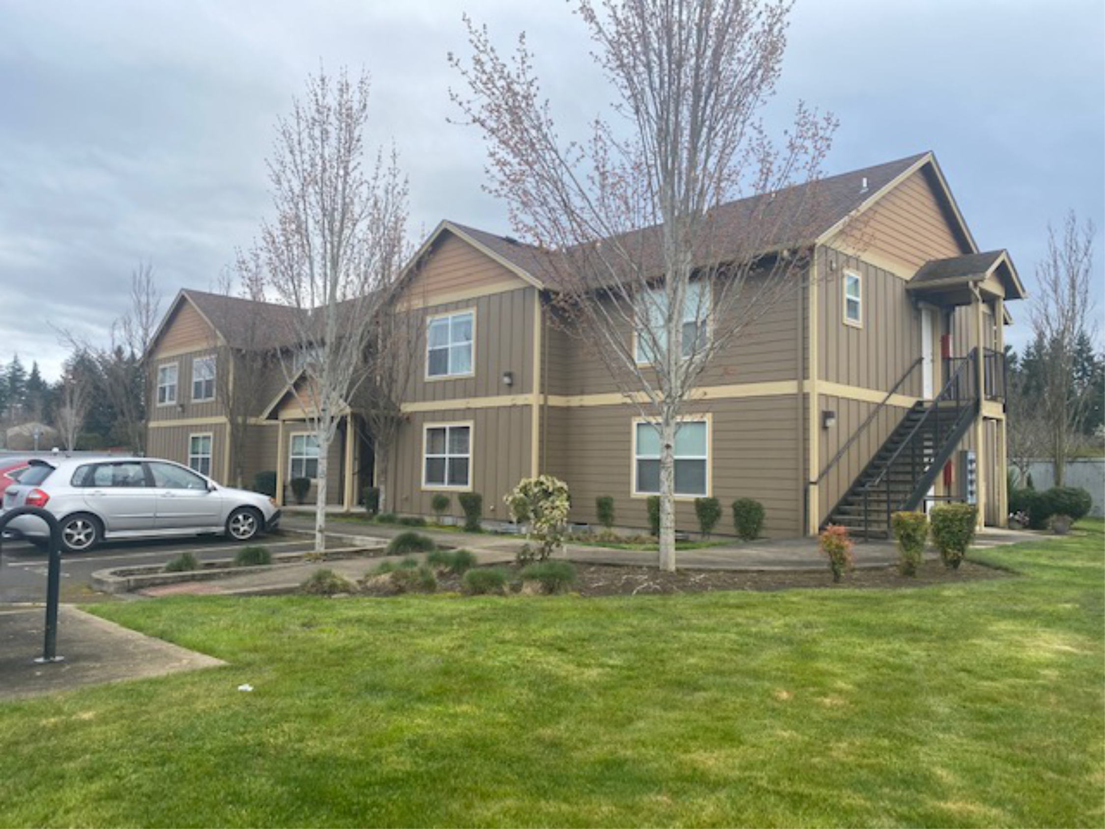 White Oak Apartments