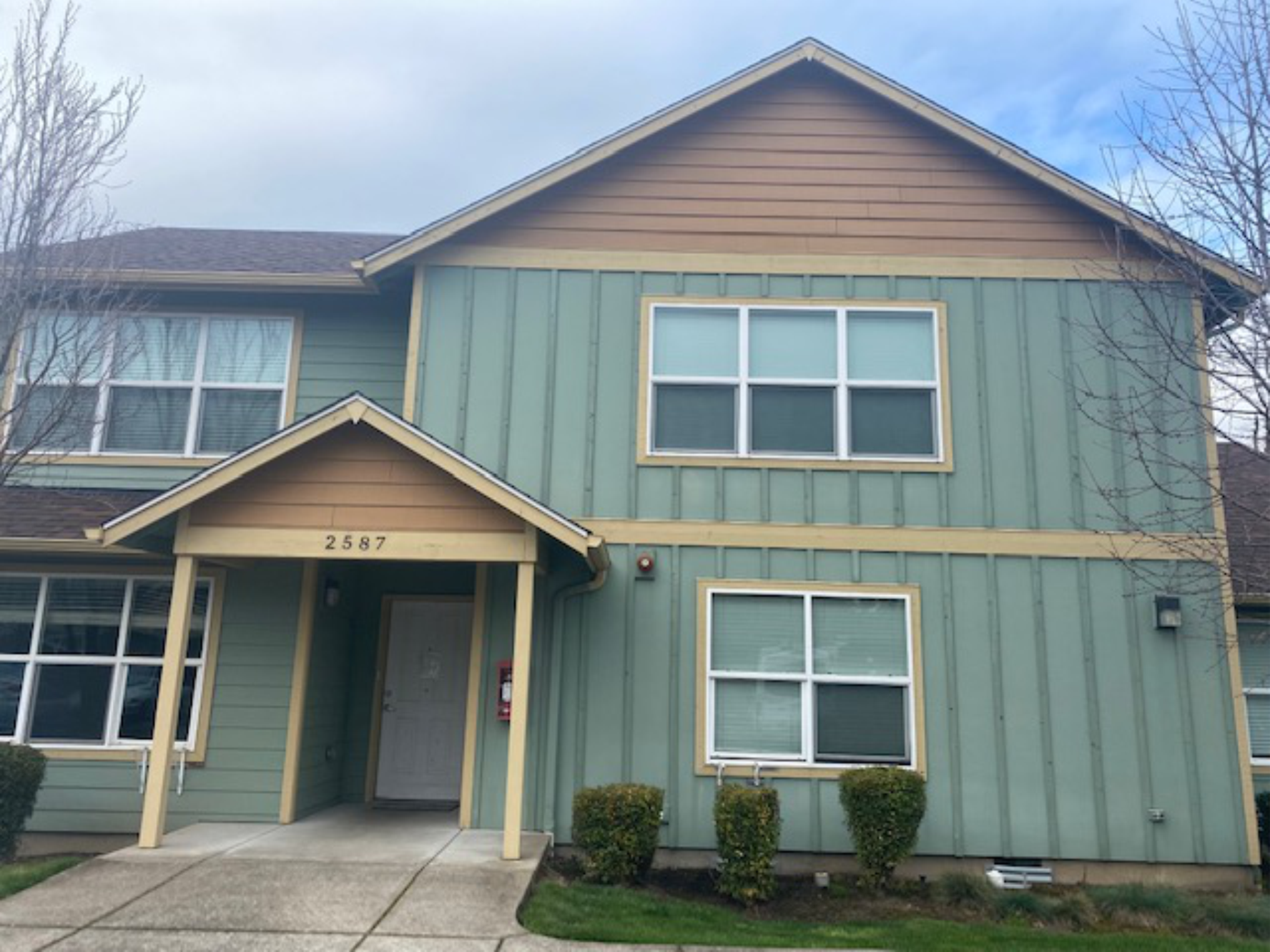 White Oak Apartments