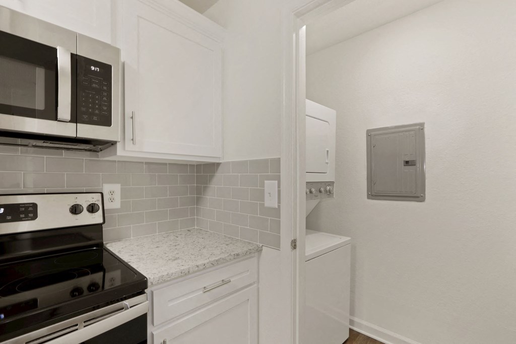Kitchen With Washer at The Fields of Manassas, Manassas, 20109