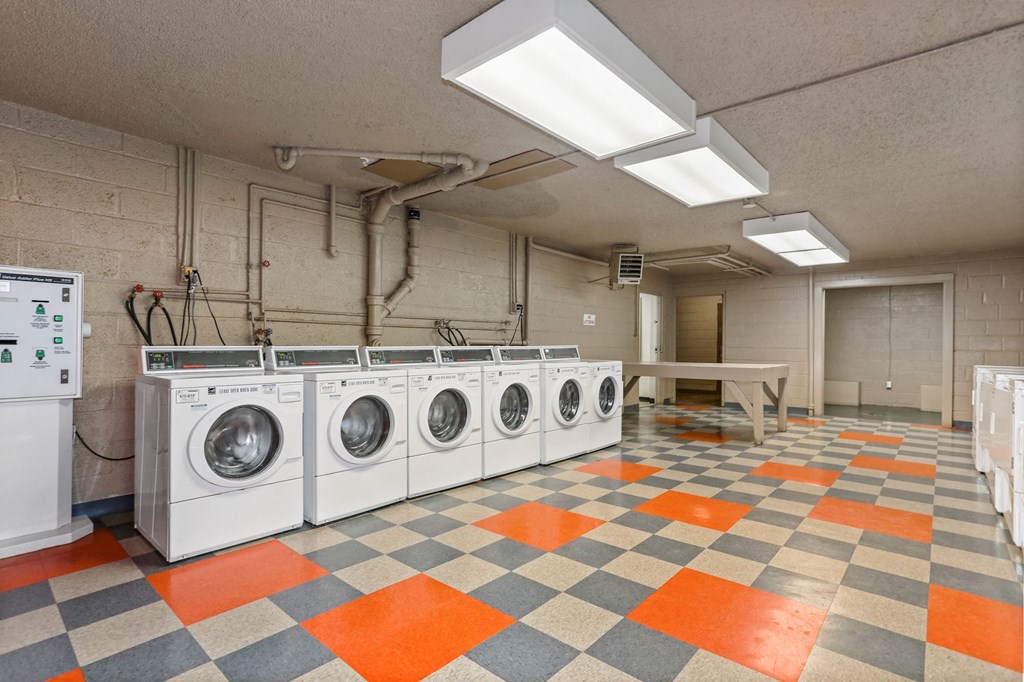 Smart Laundry Rooms at The Fields of Alexandria, Virginia, 22304