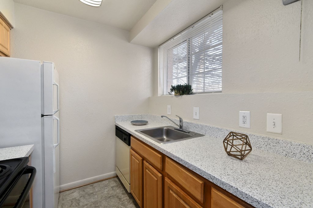 Granite Countertop Kitchen at The Fields of Old Town, Alexandria, 22302