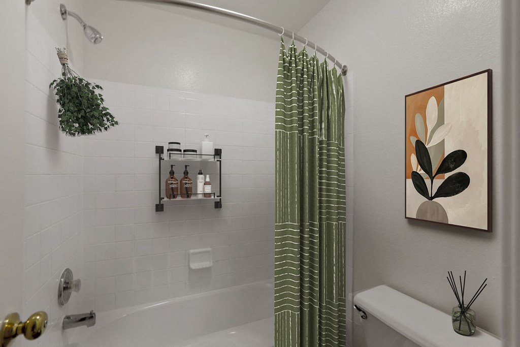 Shower and soaking tub at The Fields of Manassas in Lorton, VA